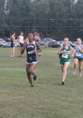 Destiny Jefferson finishes strong with a season best of 25:40 and coming in 25th place at the Capital District’s second meet of the season.
